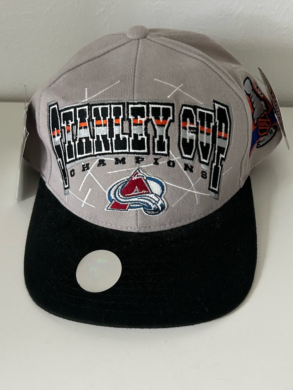 NWT 1996 Colorado Avalanche  Stanley Cup Champions Starter Snapback Hat Halogram